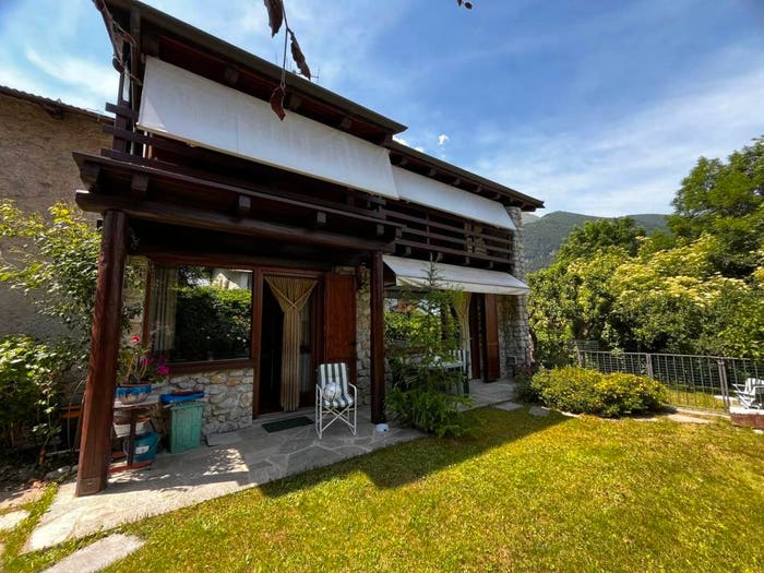 Casa quadrilocale in vendita in Via Fucina, Entracque