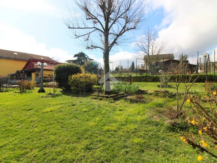 Casa quadrilocale in vendita in Regione Scaragli, Visone
