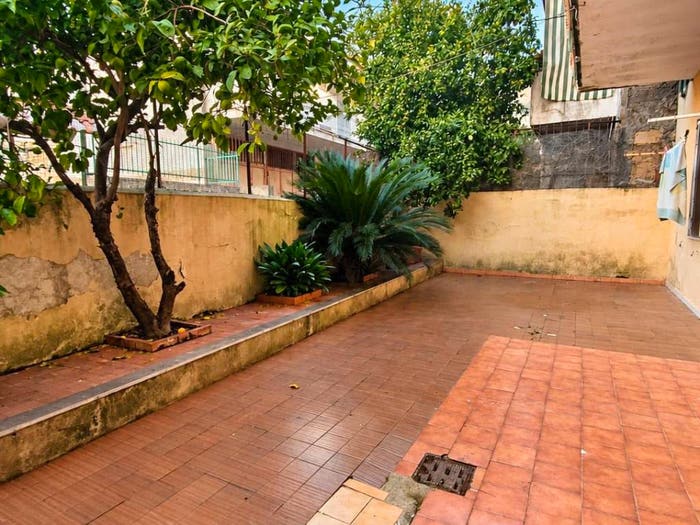 Appartamento quadrilocale in vendita in Via Comunale Vecchia di Miano, Ponti Rossi, Napoli
