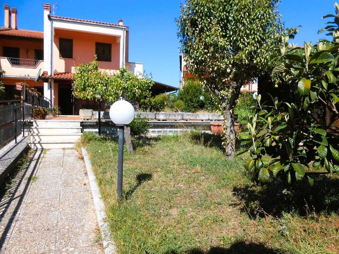 Casa con 6 locali in vendita in Via Paolo Borsellino, Centro, Avezzano