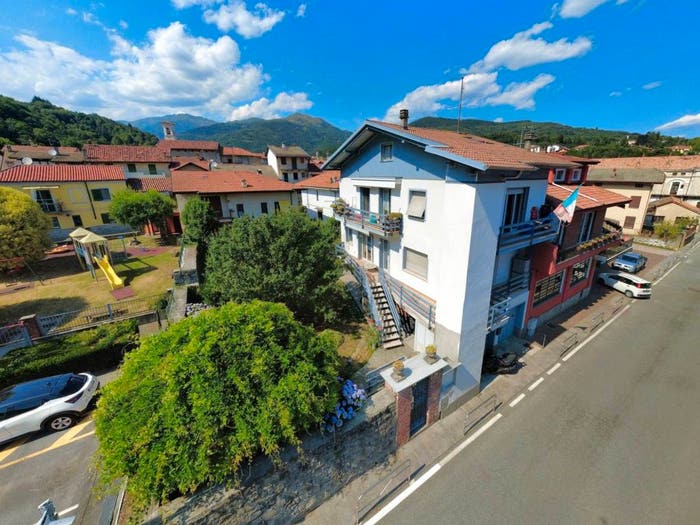 Casa con 6 locali in vendita in Via Vittorio Veneto, Miagliano