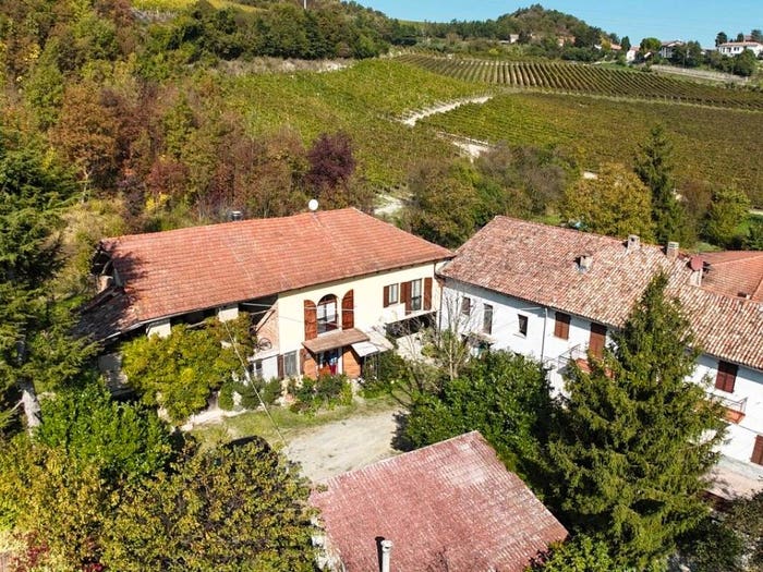 Casa con 6 locali in vendita in Terzo