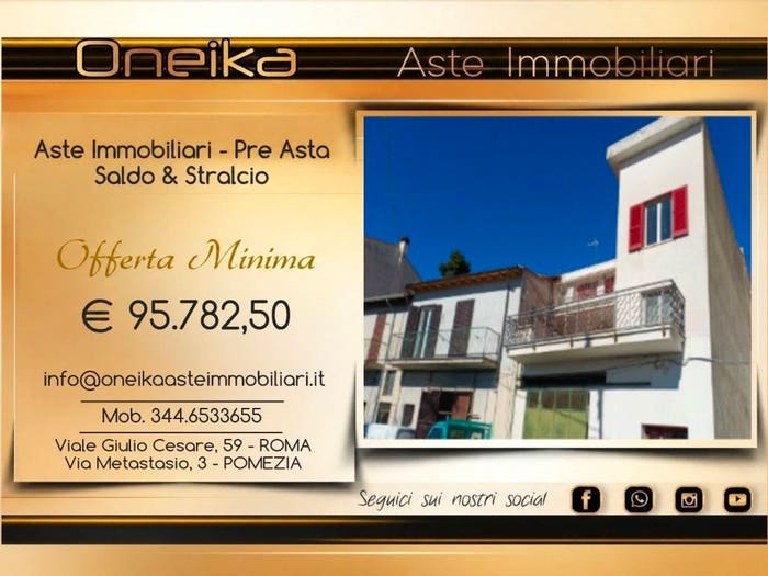 Appartamento con 6 locali in vendita in Via San Nicola, Centro, Cori