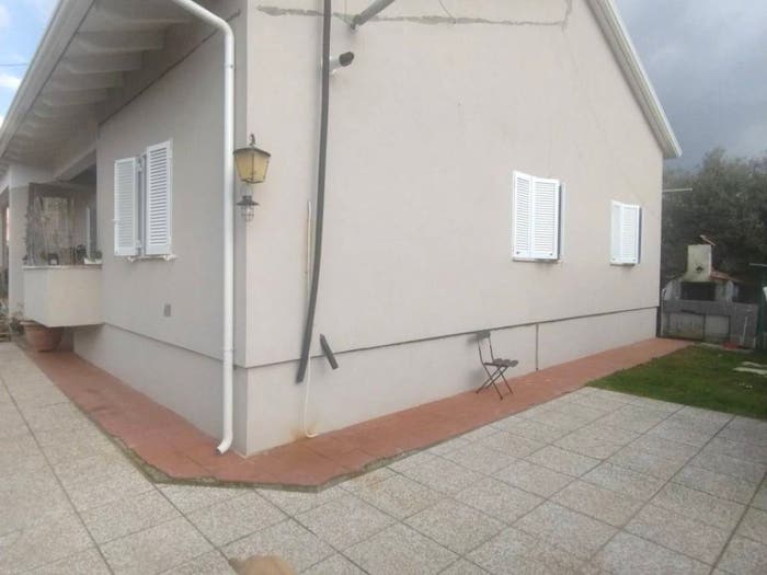 Casa quadrilocale in vendita in Via Petroniano, Castagnola, Massa