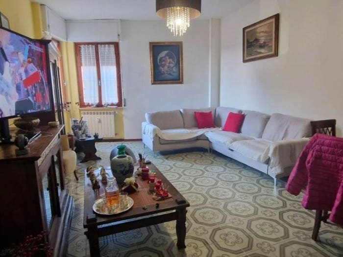 Appartamento quadrilocale in vendita in Marina di Carrara, Carrara