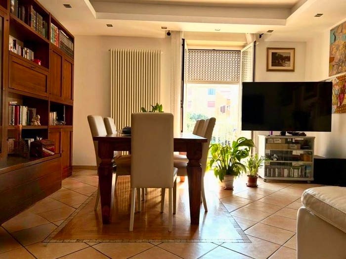 Appartamento con 6 locali in vendita in Torrette, Ancona