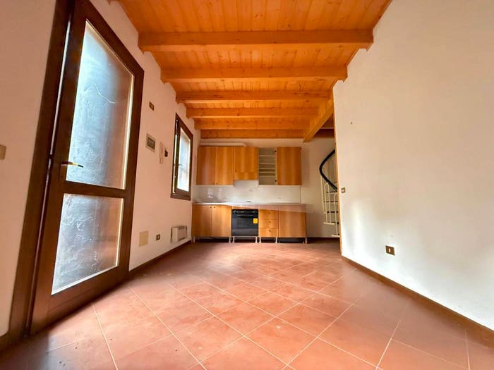 Appartamento trilocale in vendita in Via Motta, Motta, Villa di Tirano