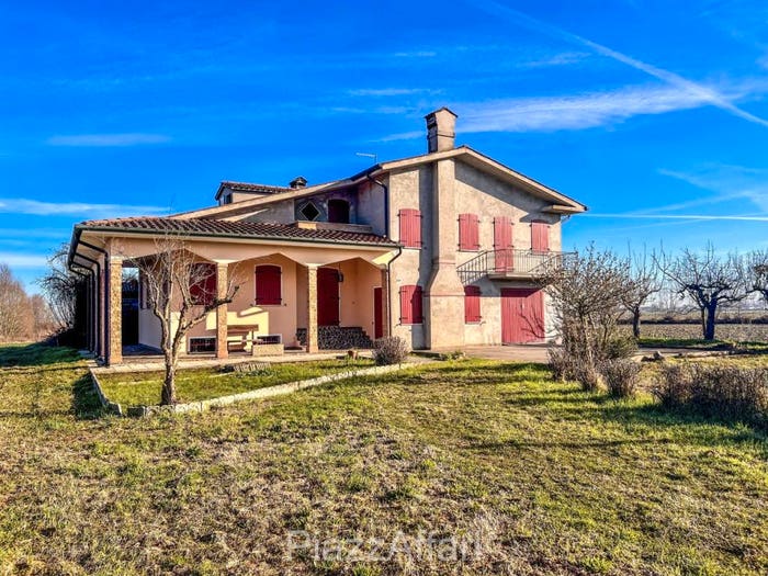 Casa con 5 locali in vendita in Via Isola Terranova, Pontelongo