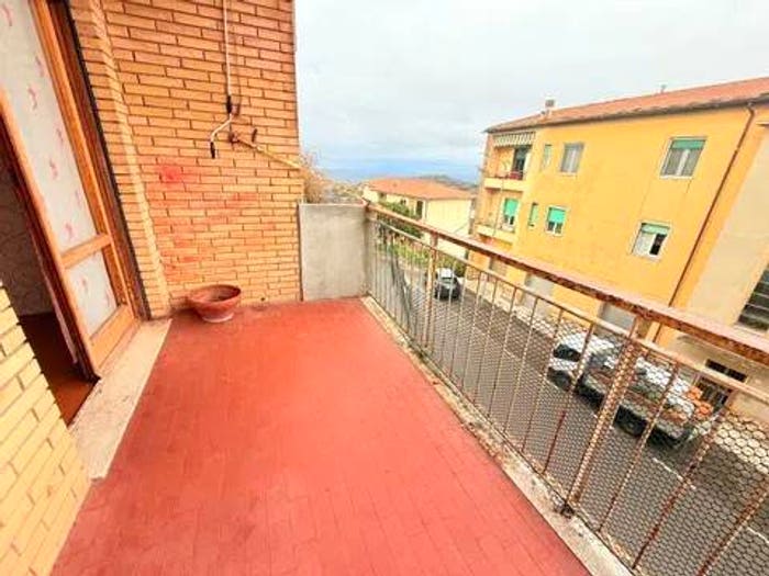 Appartamento quadrilocale in vendita in Via Antonio Gramsci No Number, Centro, Manciano