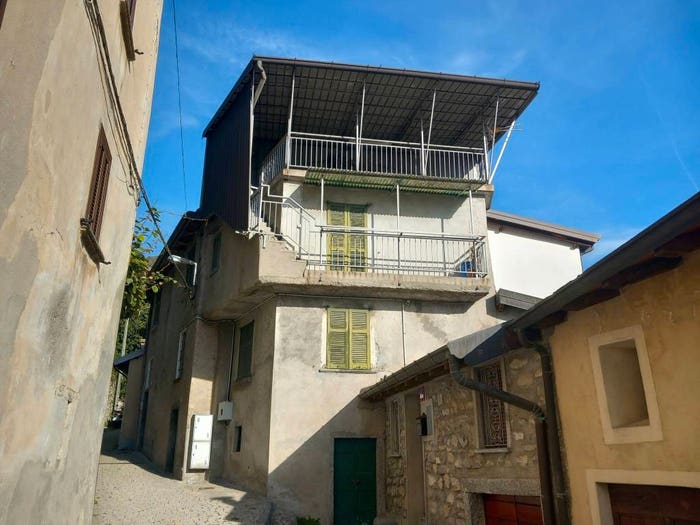 Casa quadrilocale in vendita in Erno, Veleso