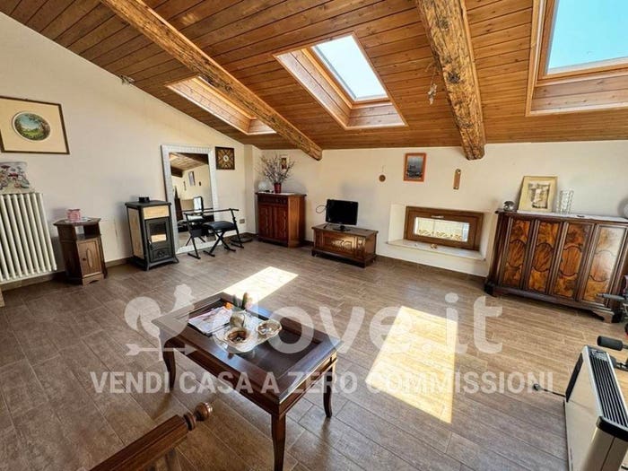 Casa con 5 locali in vendita in Via Della Provincia, Centro, Itri