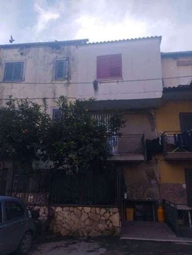 Appartamento quadrilocale in vendita in Via S Gioacchino Acerra NA Italia, Centro, Acerra