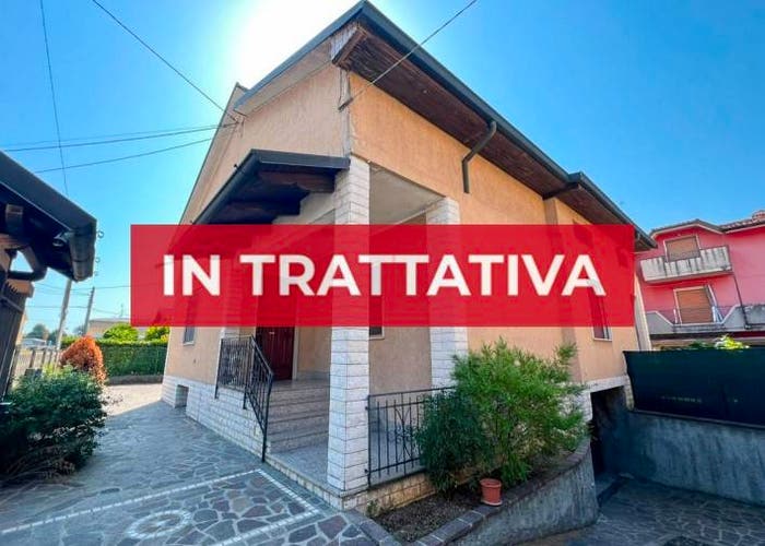 Casa trilocale in vendita in Via tagliamento, Centro, Castrezzato