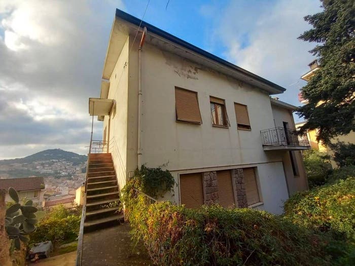 Appartamento con 6 locali in vendita in Via Roma, Centro, Ozieri