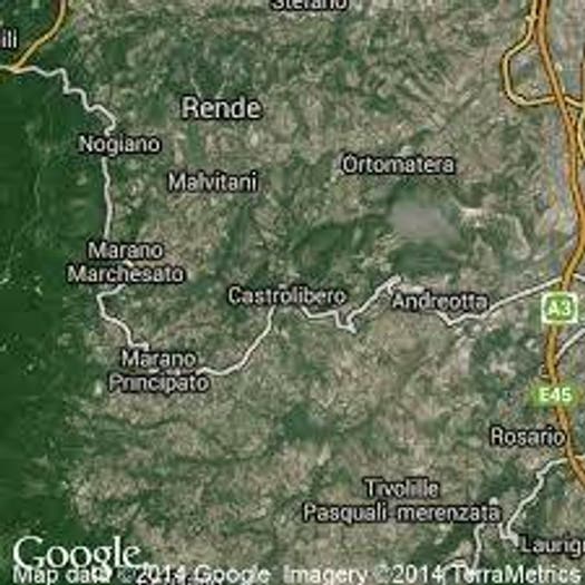 Appartamento con 6 locali in vendita in Viale della Resistenza, Centro, Rovito