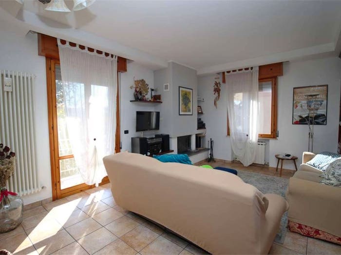 Appartamento con 5 locali in vendita in VIA PIETRO GIUSTI, Centro, Formigine