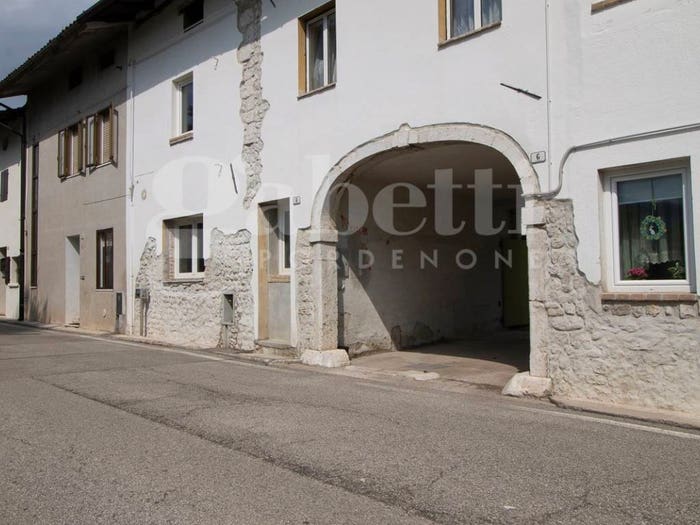 Casa quadrilocale in vendita in Via Maggiore, San Martino Di Campagna, Aviano
