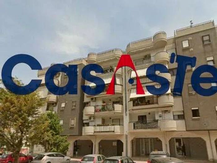 Appartamento con 5 locali in vendita in Via Giovanni Falcone, Centro, Canosa di Puglia