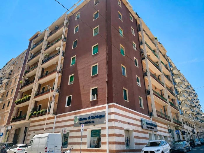 Appartamento con 5 locali in vendita in Via Tiziano, San Benedetto, Cagliari