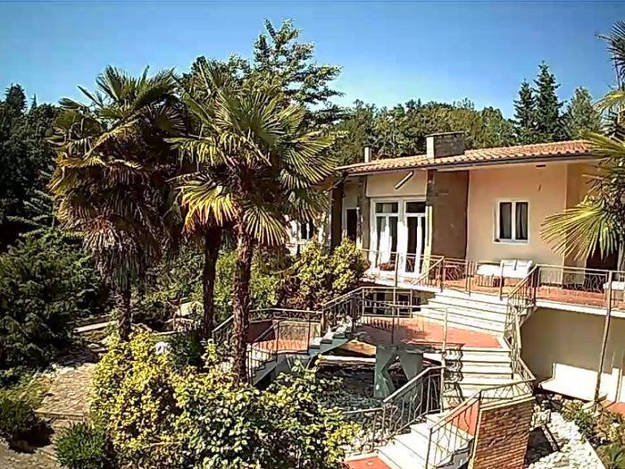Casa con 6 locali in vendita in Via Provinciale, Briona