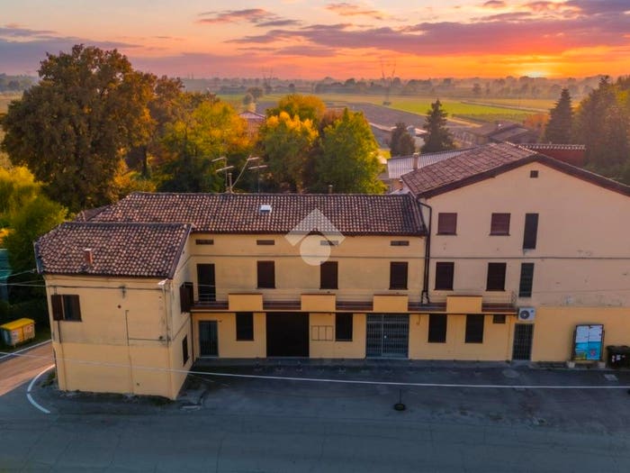 Casa con 5 locali in vendita in Via Tassarola, Case Vellani, San Martino in Rio