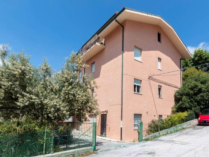 Casa quadrilocale in vendita in Via Senigalliese, Centro, Ostra