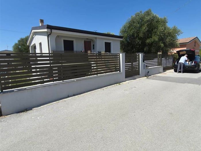 Casa quadrilocale in vendita in Policastro Bussentino, Santa Marina