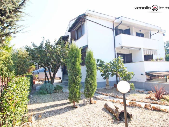 Casa quadrilocale in vendita in Via Antonio Vivaldi, Centro, Lacchiarella
