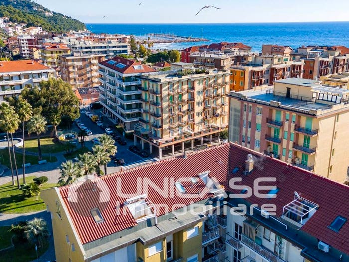 Casa bilocale in vendita in Via Clavesana, Marina Di Andora, Andora