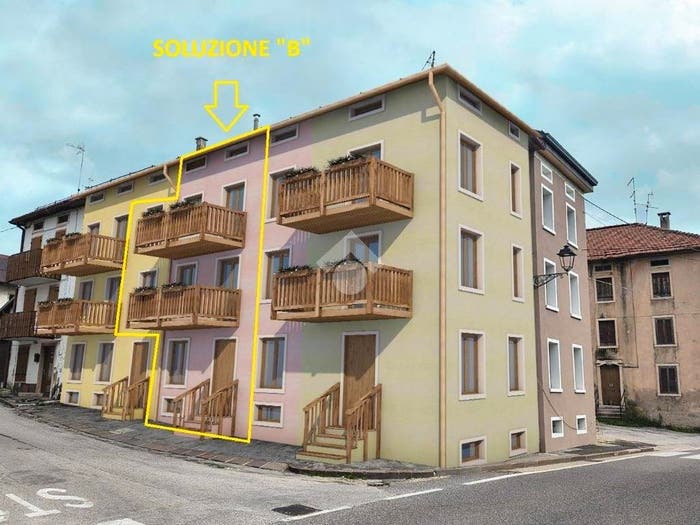 Casa con 5 locali in vendita in Via Monte Interrotto, Camporovere, Roana