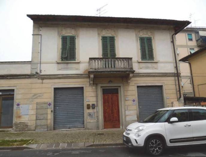 Appartamento trilocale in vendita in Via Dante Alighieri, Centro, Castelfiorentino
