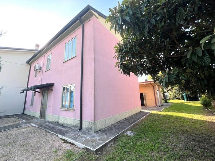 Appartamento con 5 locali in vendita in Centro, Castel d'Ario