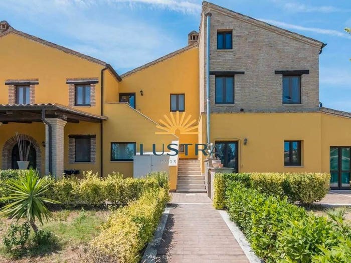 Appartamento trilocale in vendita in CONTRADA SAN SAVINO, Acquaviva Picena