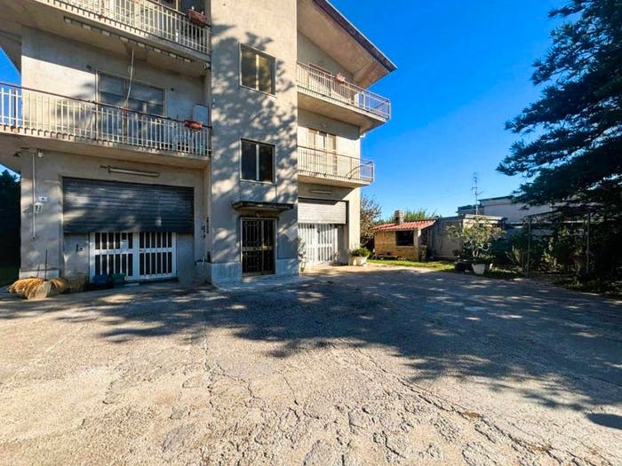 Casa trilocale in vendita in Via Sabotino, Centro, Cisterna di Latina