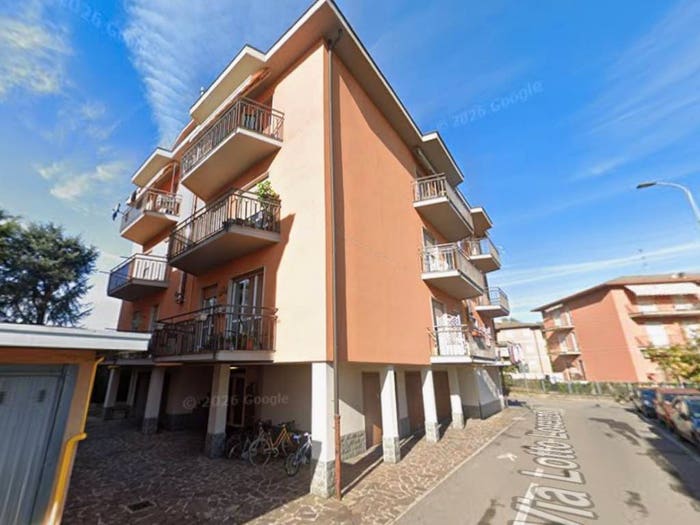 Appartamento trilocale in vendita in Via Lorenzo Lotto, Presezzo