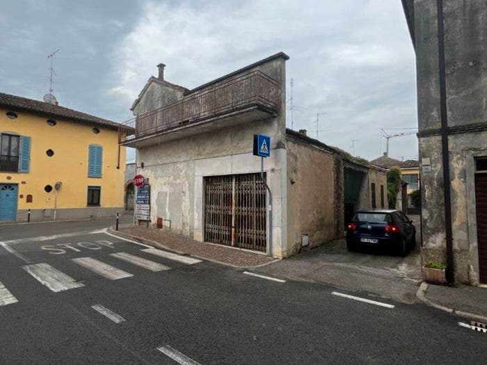 Casa con 6 locali in vendita in Via Giancarlo Tesino, Centro, Capergnanica