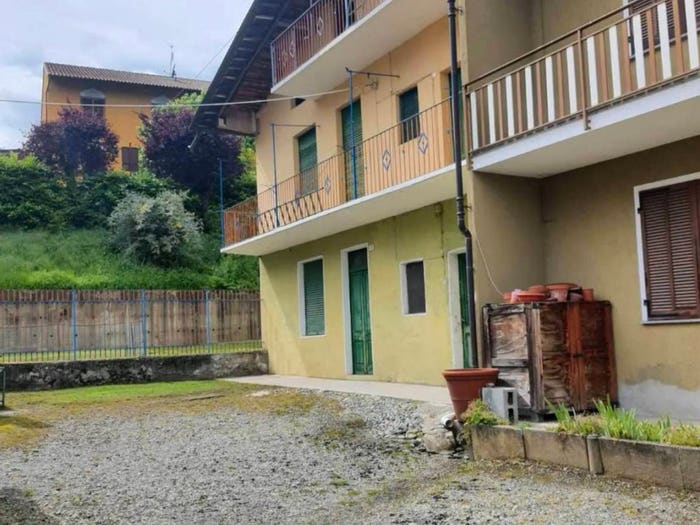 Casa quadrilocale in vendita in Via Scarmagno, Bessolo, Scarmagno