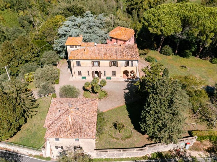 Casa con 6 locali in vendita in Via Antonio Gramsci, Lorenzana, Crespina e Lorenzana