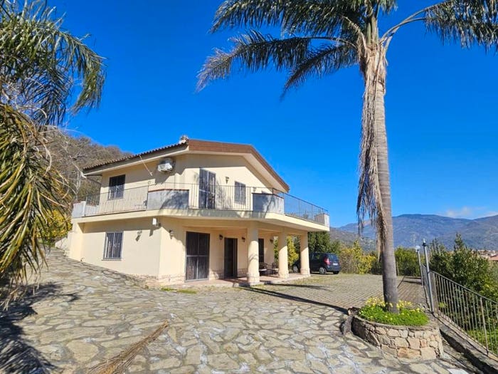 Casa con 6 locali in vendita in Contrada Santa Caterina, Francavilla di Sicilia
