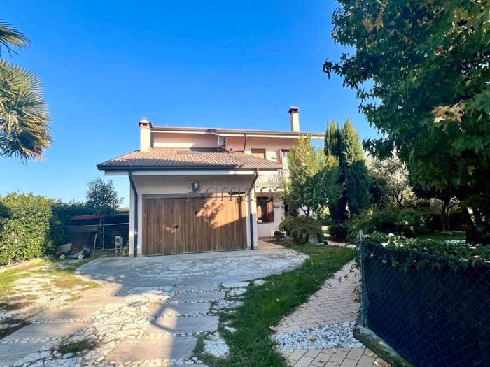 Casa quadrilocale in vendita in Via Pozzetto, Centro, Cittadella