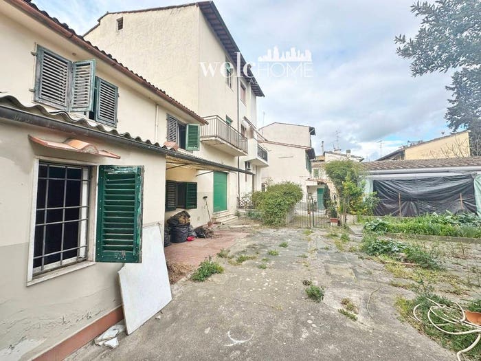 Casa con 6 locali in vendita in Via di Peretola, Peretola, Firenze