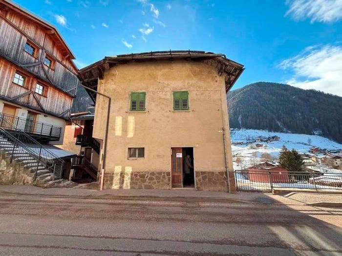 Casa con 5 locali in vendita in Frazione San Bernardo, San Bernardo, Rabbi