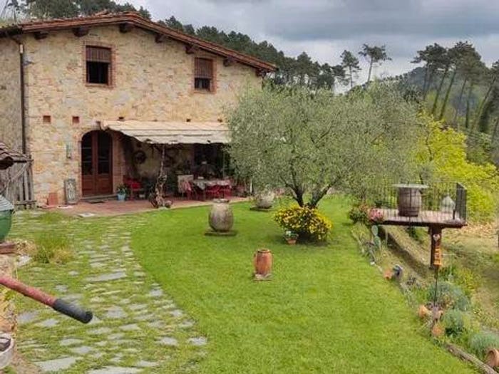 Casa con 6 locali in vendita in Montemagno No Number, Camaiore Paese, Camaiore