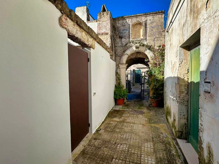 Casa con 5 locali in vendita in Via Giambattista De Bellis, Muro Leccese