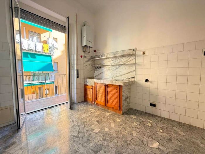 Appartamento trilocale in vendita in Via Pasquale Berghini, San Fruttuoso, Genova