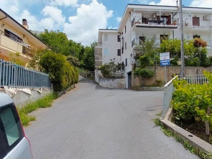Appartamento quadrilocale in vendita in Contrada Castromurro, Centro, Belvedere Marittimo