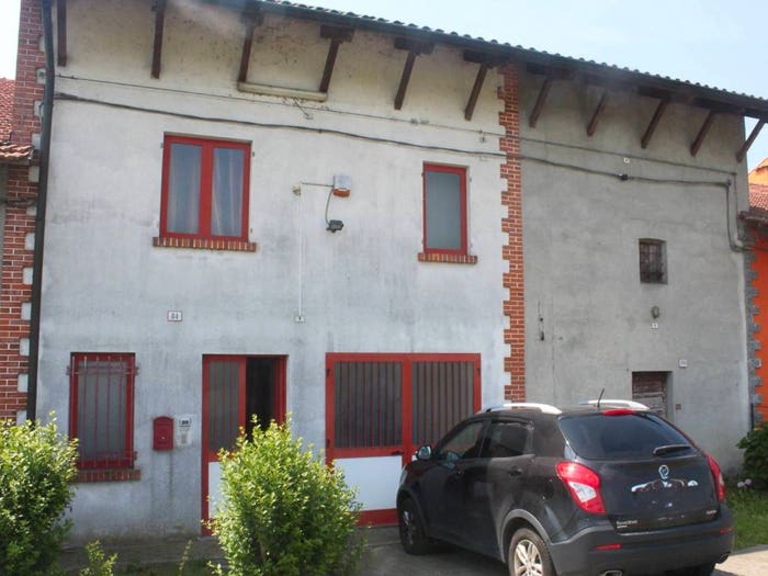Casa quadrilocale in vendita in Strada Leinì, Sant'Anna Commenda, Caselle Torinese