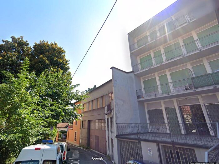 Appartamento quadrilocale in vendita in Via Niccolò Tommaseo, Braila Stazione, Lodi
