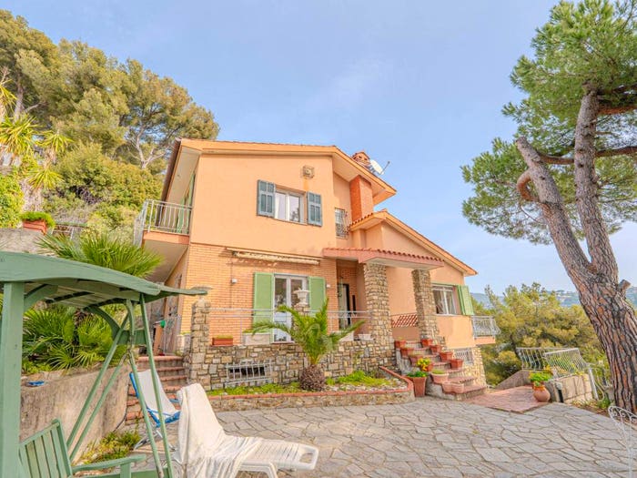 Casa con 6 locali in vendita in Via Bellavista, Piani di Borghetto Ospedale, Bordighera