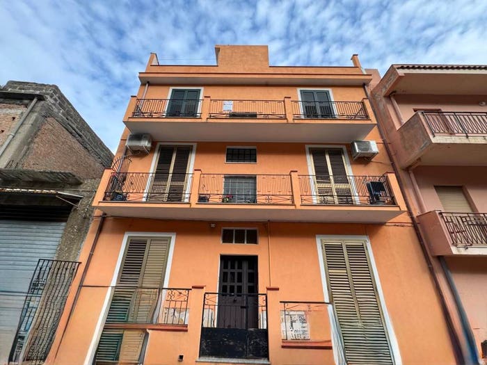 Appartamento quadrilocale in vendita in Via Comunale Giampilieri Superiore, Giampilieri, Messina